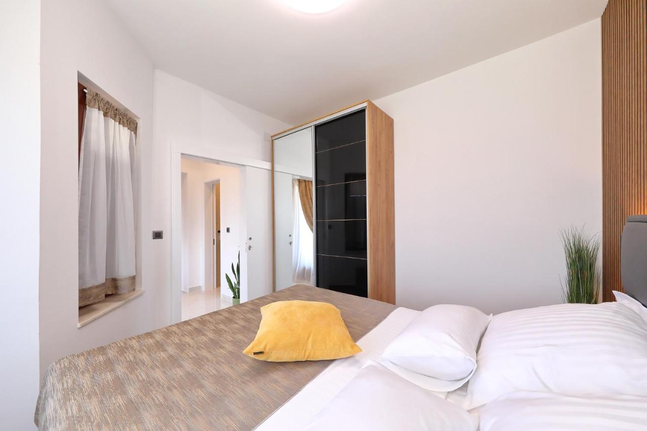 Villa Dalmatino Pakoštane Esterno foto